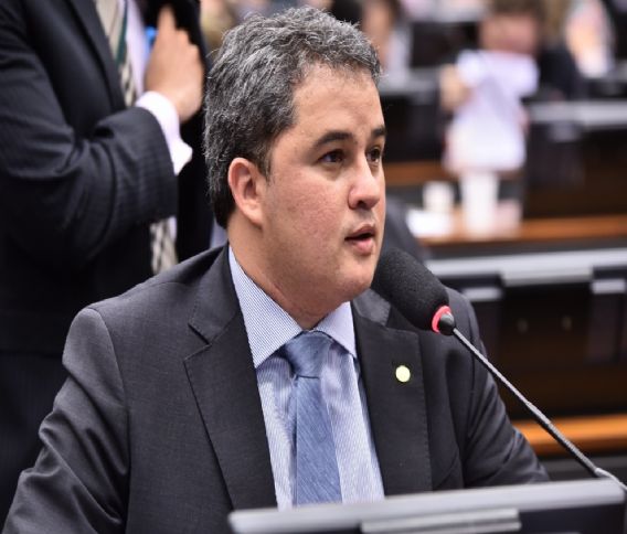 Através de remanejamento, Efraim consegue R$ 550 mil para projeto de desenvolvimento na Paraíba