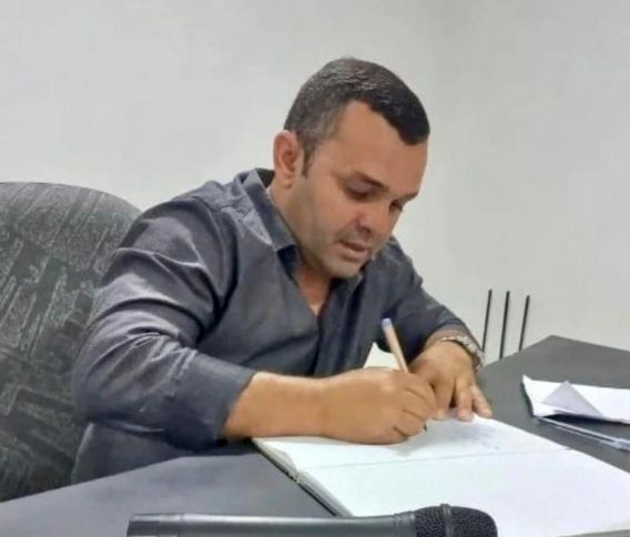 Base do prefeito Ribeiro e do ex-prefeito Dudu perde vereador na Câmara e projeto de reeleição se enfraquece