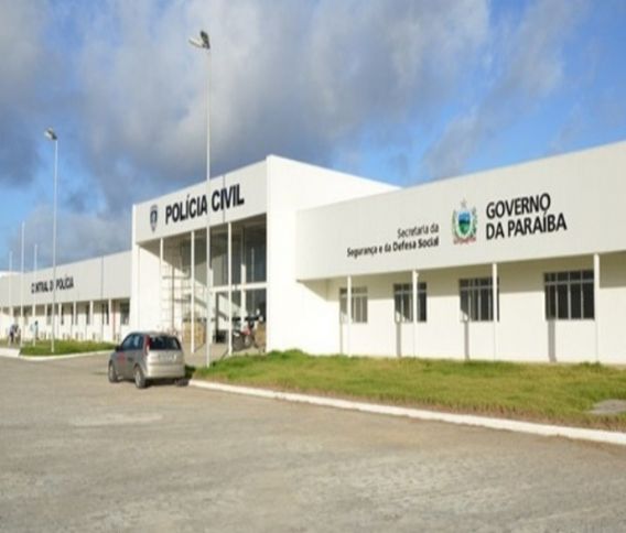 Mulher é presa suspeita de aplicar golpe em donos de apartamentos de luxo, em João Pessoa
