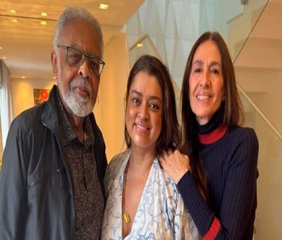 Preta Gil cita "momento tão difícil" em homenagem à madrasta: "Regente da família"